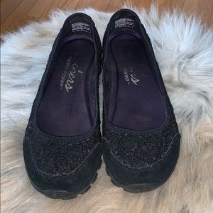 Skechers Black Flats